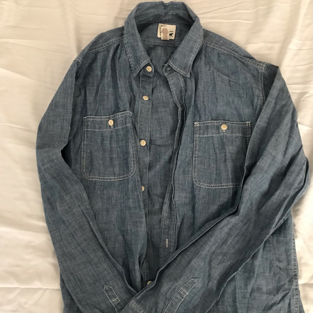 Levi chambrays button up